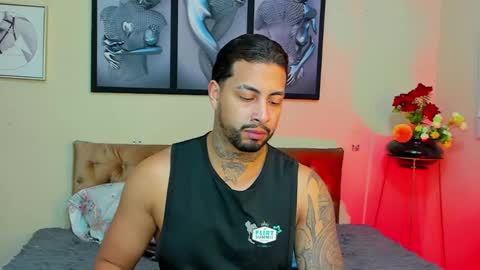 bastian_jones1 online show from 17, 1, 2025