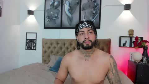 bastian_jones1 online show from 16, 12, 2025