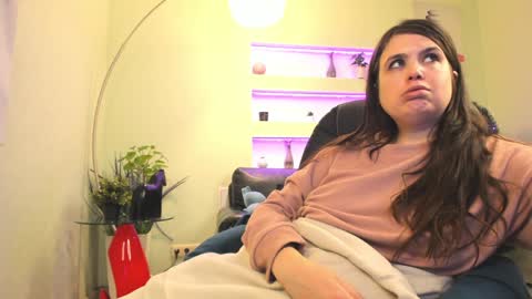 battymoll online show from 12, 12, 2024