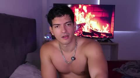 Snapshot of bbbeachboy chatting on 11, 2, 2026 Valentino online show from 11, 2, 2026