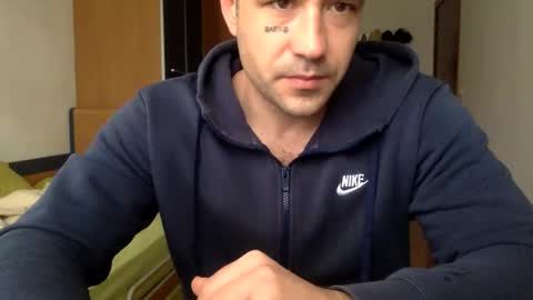 Snapshot of bbnamelezz chatting on 9, 3, 2026 BB Namelezz online show from 9, 3, 2026