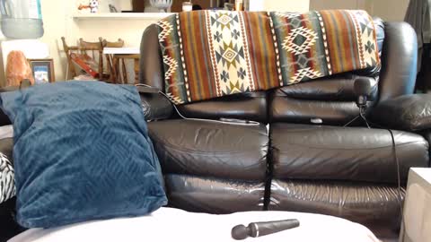 Julie online show from 16, 2, 2025