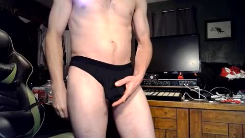 bchillin28 online show from 20, 2, 2026