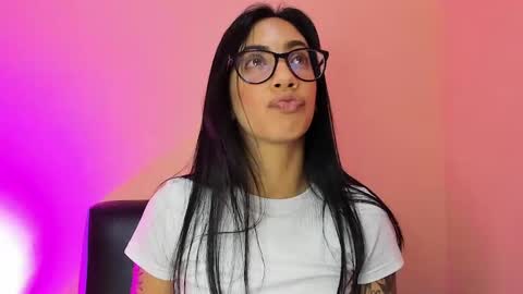 daniela villamizar online show from 28, 1, 2025