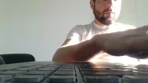 Snapshot of bdemwi2588 chatting on 1, 2, 2025 bdemwi2588 online show from 1, 2, 2025