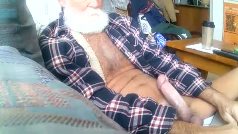 Snapshot of beardbushy chatting on 18, 2, 2025 beardbushy online show from 18, 2, 2025