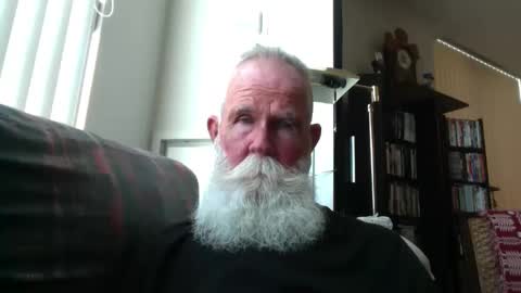 Snapshot of beardbushy chatting on 11, 9, 2025 beardbushy online show from 11, 9, 2025