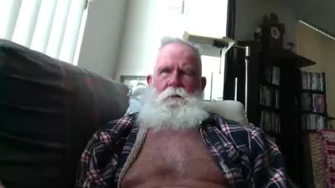 Snapshot of beardbushy chatting on 14, 9, 2025 beardbushy online show from 14, 9, 2025