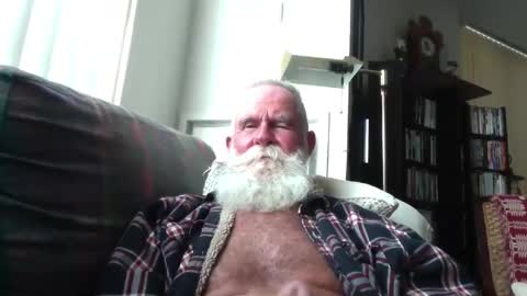 Snapshot of beardbushy chatting on 22, 9, 2025 beardbushy online show from 22, 9, 2025