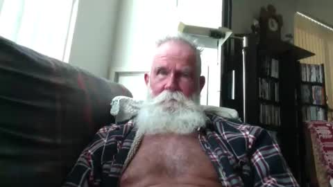 Snapshot of beardbushy chatting on 26, 9, 2025 beardbushy online show from 26, 9, 2025