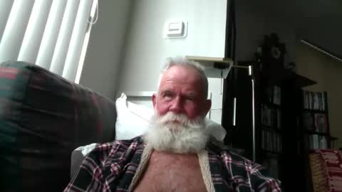 beardbushy online show from 26, 3, 2026
