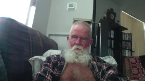 Snapshot of beardbushy chatting on 3, 7, 2026 beardbushy online show from 3, 7, 2026