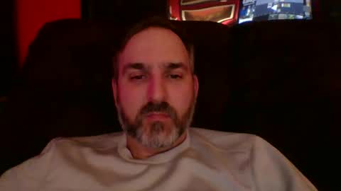 Snapshot of beardedambition chatting on 21, 4, 2026 beardedambition online show from 21, 4, 2026