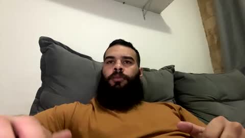 Snapshot of beardmax chatting on 21, 4, 2026 Min online show from 21, 4, 2026