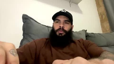 Snapshot of beardmax chatting on 27, 4, 2026 Min online show from 27, 4, 2026