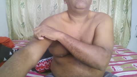 Snapshot of beargryzzly chatting on 5, 1, 2025 Grizzly online show from 5, 1, 2025