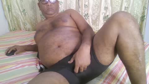 Snapshot of beargryzzly chatting on 19, 1, 2025 Grizzly online show from 19, 1, 2025