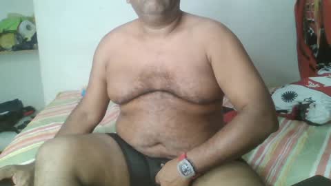 Snapshot of beargryzzly chatting on 28, 1, 2025 Grizzly online show from 28, 1, 2025