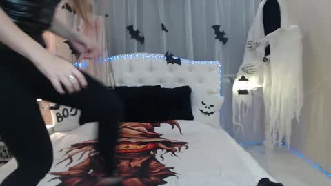 beataangel online show from 30, 10, 2025