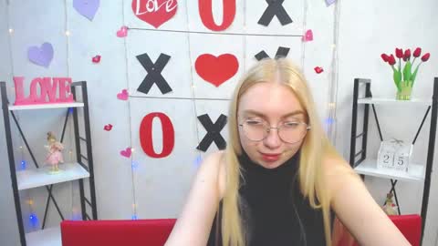 BeatriceFlyy online show from 25, 2, 2025