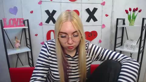 BeatriceFlyy online show from 5, 3, 2025