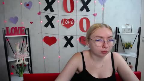 BeatriceFlyy online show from 12, 9, 2025