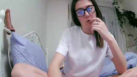 BeatriceTender online show from 6, 2, 2025