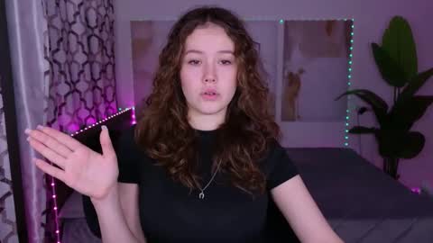 BeatriceWild online show from 27, 4, 2026