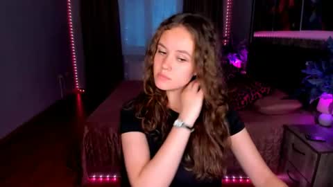 Snapshot of beatricewild chatting on 7, 7, 2026 BeatriceWild online show from 7, 7, 2026