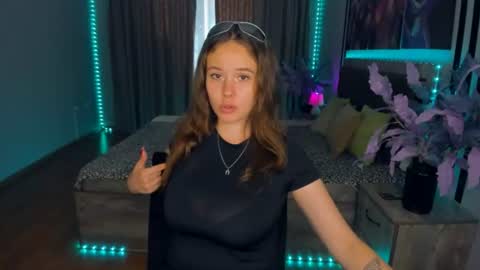 Snapshot of beatricewild chatting on 14, 7, 2026 BeatriceWild online show from 14, 7, 2026