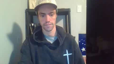 Snapshot of beaulieu2027 chatting on 13, 12, 2025 beaulieu2027 online show from 13, 12, 2025