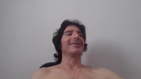 Snapshot of beautifukk chatting on 1, 1, 2025 beautifukk online show from 1, 1, 2025