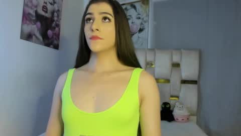 Snapshot of beautiful_doll888 chatting on 14, 12, 2025 Valeria online show from 14, 12, 2025