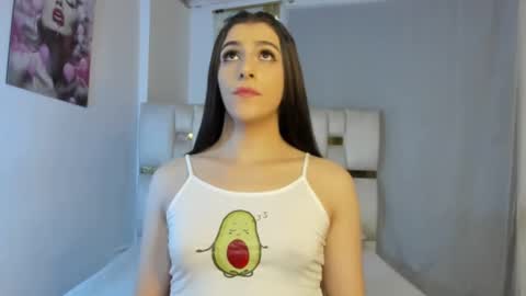 Snapshot of beautiful_doll888 chatting on 7, 1, 2026 Valeria online show from 7, 1, 2026