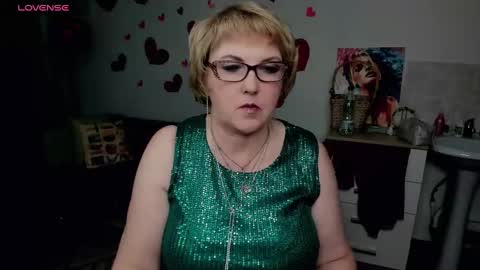 your Lana online show from 8, 3, 2025