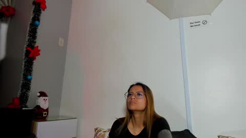 Snapshot of beautifull_wild_girl chatting on 2, 1, 2025 maria online show from 2, 1, 2025