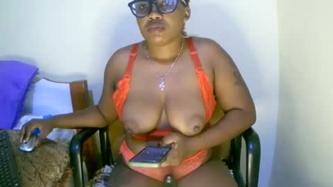 beautifulpeach2 online show from 22, 2, 2025