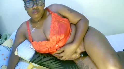 beautifulpeach2 online show from 27, 2, 2025