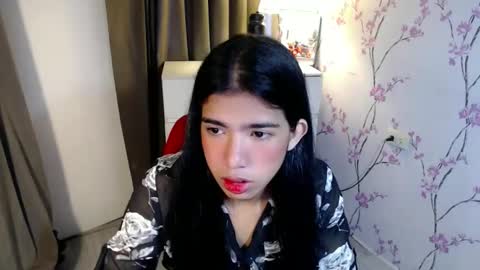 TRIXIE online show from 15, 12, 2025