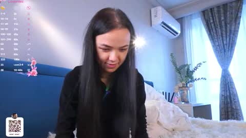 Snapshot of beauty_fuel chatting on 13, 10, 2025 Polly online show from 13, 10, 2025