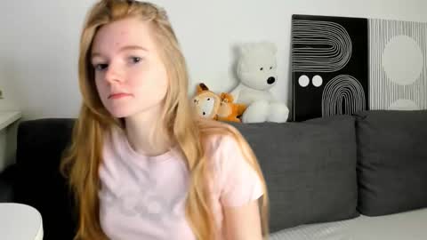 Snapshot of beauty_ho chatting on 4, 2, 2026 Juli online show from 4, 2, 2026