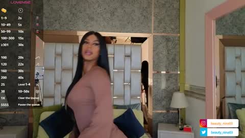 Snapshot of beauty_nina chatting on 30, 5, 2026 beauty_nina online show from 30, 5, 2026