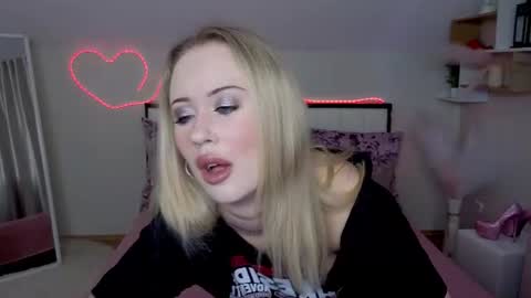 Snapshot of beauty_sashaxx chatting on 30, 6, 2026 beauty Sasha online show from 30, 6, 2026