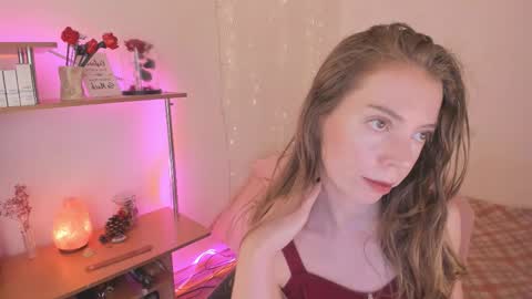 Snapshot of beautyeliise chatting on 23, 9, 2025 Eliise online show from 23, 9, 2025