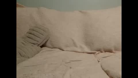 Snapshot of beautyloves chatting on 22, 10, 2025 Beauty online show from 22, 10, 2025