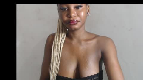 Snapshot of beautyslut1 chatting on 17, 4, 2026 beautyslut1 online show from 17, 4, 2026