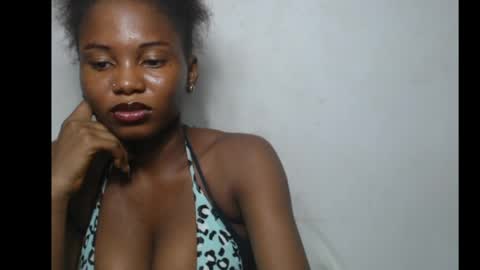 Snapshot of beautyslut1 chatting on 28, 4, 2026 beautyslut1 online show from 28, 4, 2026