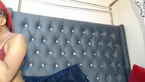 Snapshot of beautystar12 chatting on 13, 12, 2024 beautystar12 online show from 13, 12, 2024