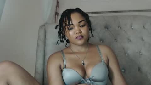 Snapshot of beautystar12 chatting on 20, 1, 2025 beautystar12 online show from 20, 1, 2025