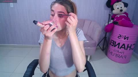 beba_fox_a online show from 9, 11, 2025